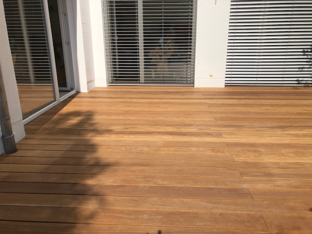 Holzterrasse bauen lassen von Firma in Gilching - Ralf Stark Gartenbau